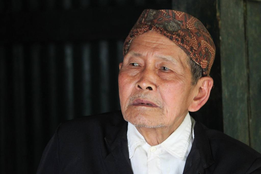 juru kunci, old man, indonesian, portrait, blangkon, orang tua, elderly, senior, tradition, culture, banyumas, java, orang tua, orang tua, orang tua, orang tua, orang tua