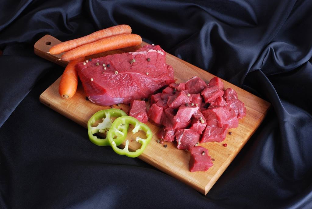 meat, dana, red, steak, food, delicious, barbecue, kitchen, grill, fillet, gourmet, raw, cattle, tomato, carrot